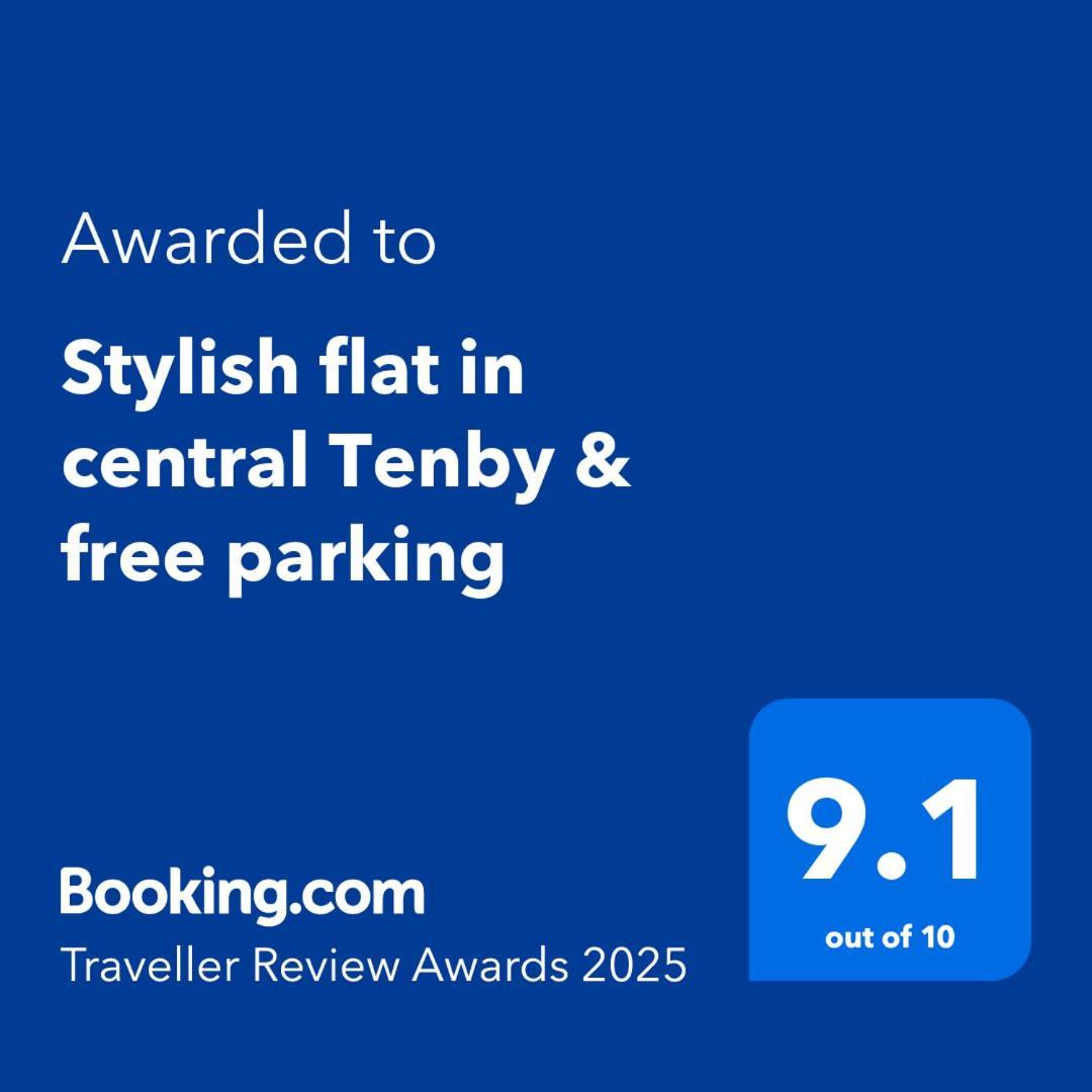 Stylish Flat In Central Tenby & Free Parking Exterior photo
